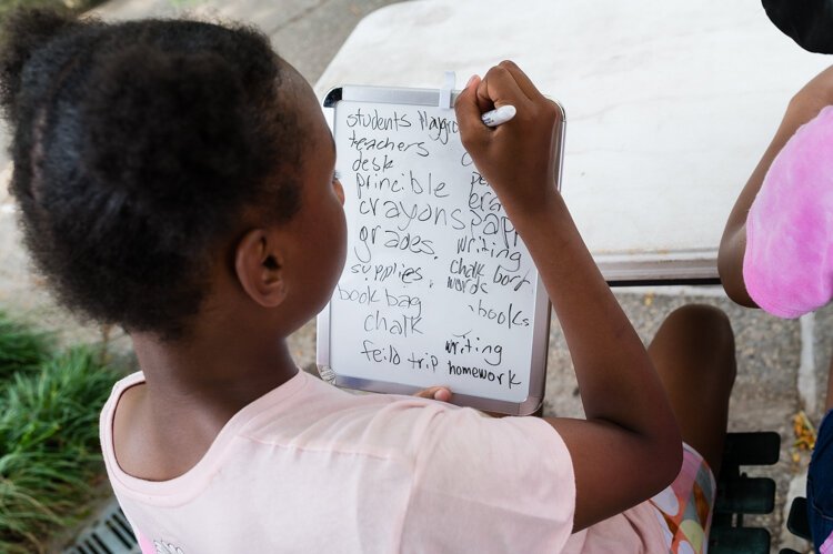 Teens' mental health is an essential issue to address. Amplifying Youth Voices raises awareness and highlights community-based solutions. 

soapboxmedia.com/features/self-…