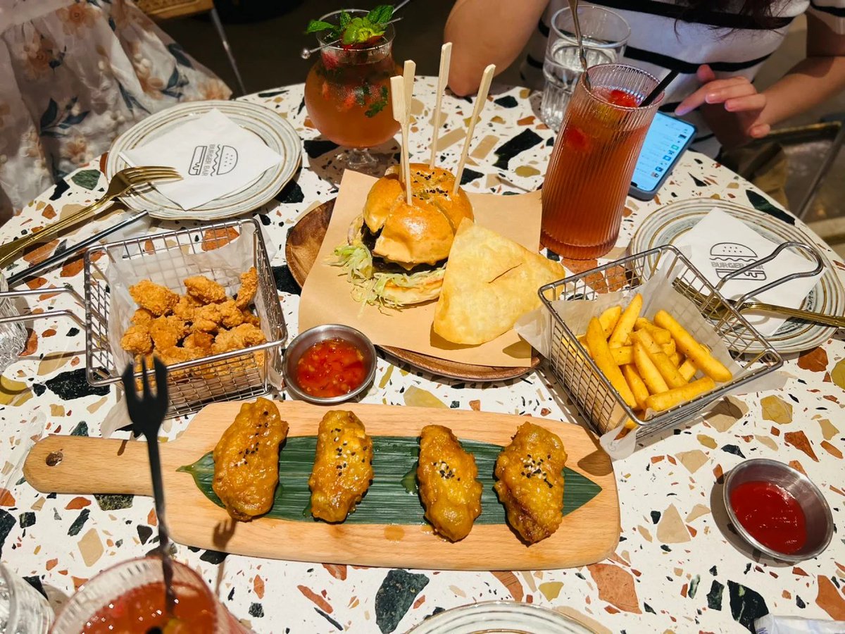 It was so much fun to have dinner with my colleagues