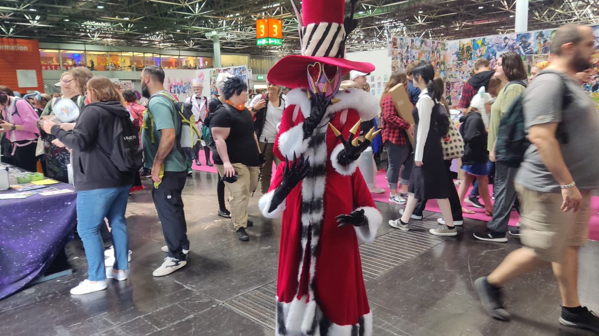 StahrSteffi's tweet photo. I was at the Dokomi 2024
#valentinoxvox #hazbinhotel #hazbinhotelvalentino #hazbinhotelcosplay #cosplay #valentinocosplay #valcosplay #dokomi2024 https://t.co/Ws26KdeH2Z