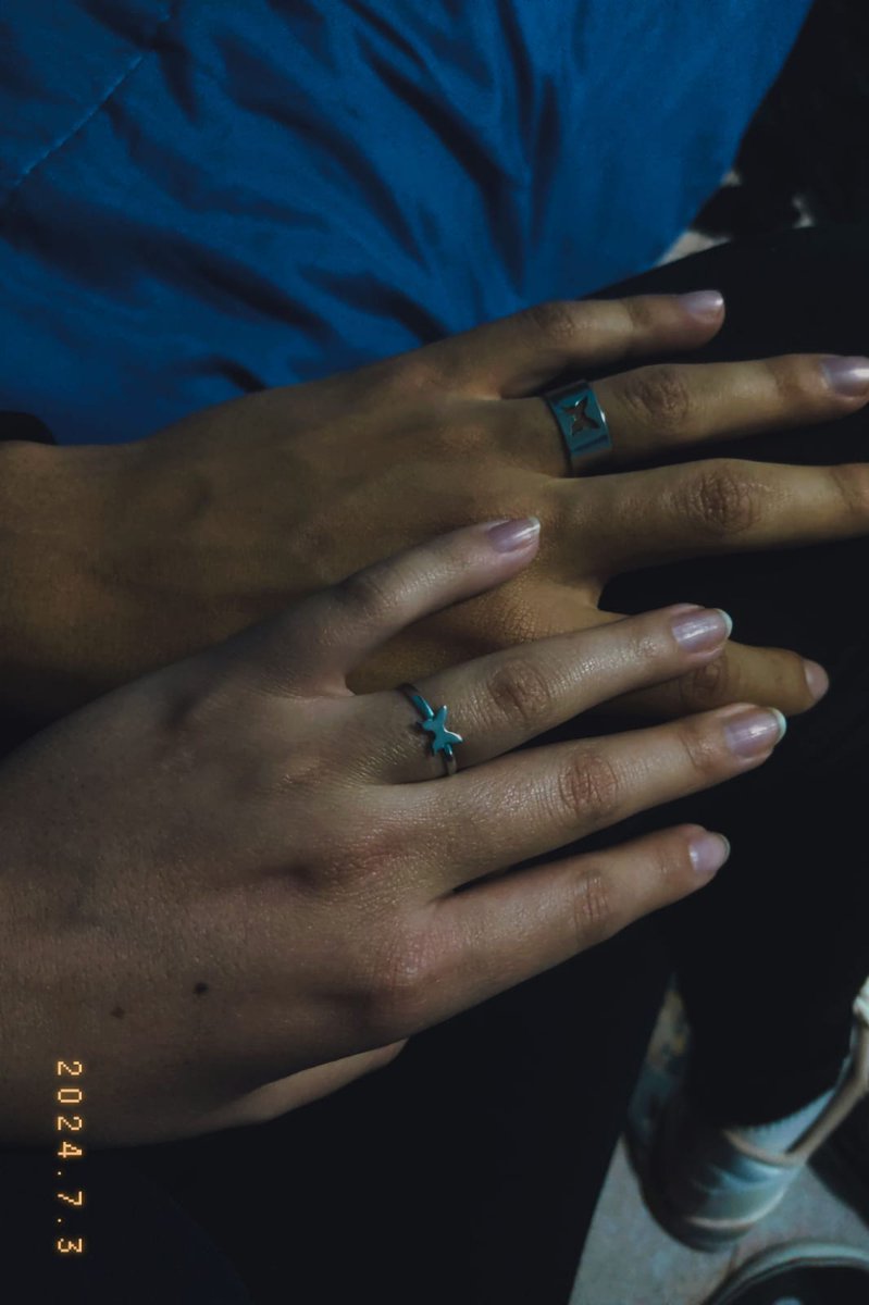 PedroCarpioo's tweet photo. mi mayor tesoro ✨💍 https://t.co/kUjshf54sf