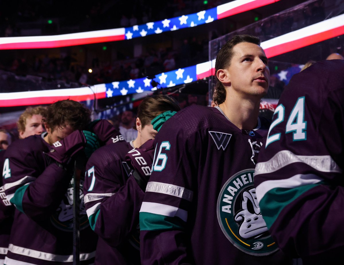 x - Anaheim Ducks tweet media