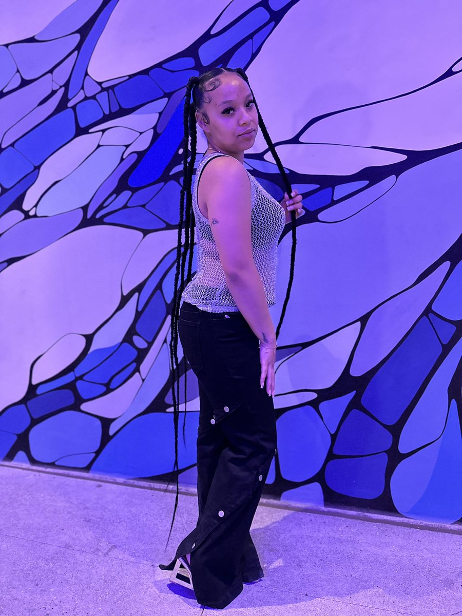 niitoosaucyy's tweet photo. And to me you are the โ
of the show still
#sorrybutimoutside https://t.co/b2UYmSfkaE