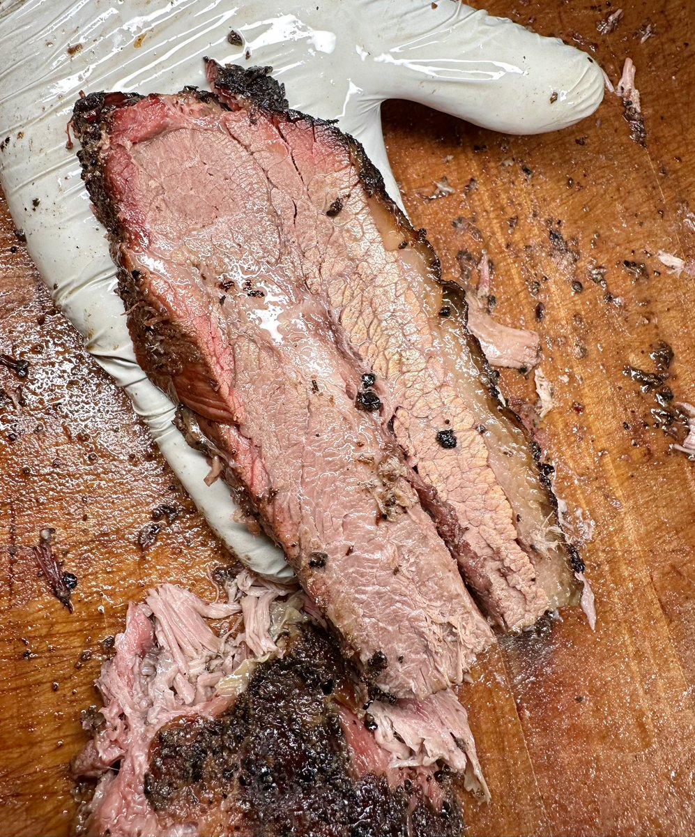 Briskets looking good 🔥🧨