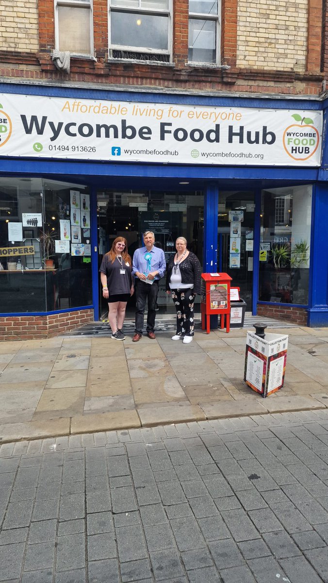 ReformWycombe's tweet photo. A big thank you to Sarah Sturt, the general manager of Wycombe Food Hub. They do an outstanding job of helping those in most need - but all people are welcome in the store, not just the most disadvantaged. Go Wycombe Food Hub! https://t.co/3aWhwAqbG5