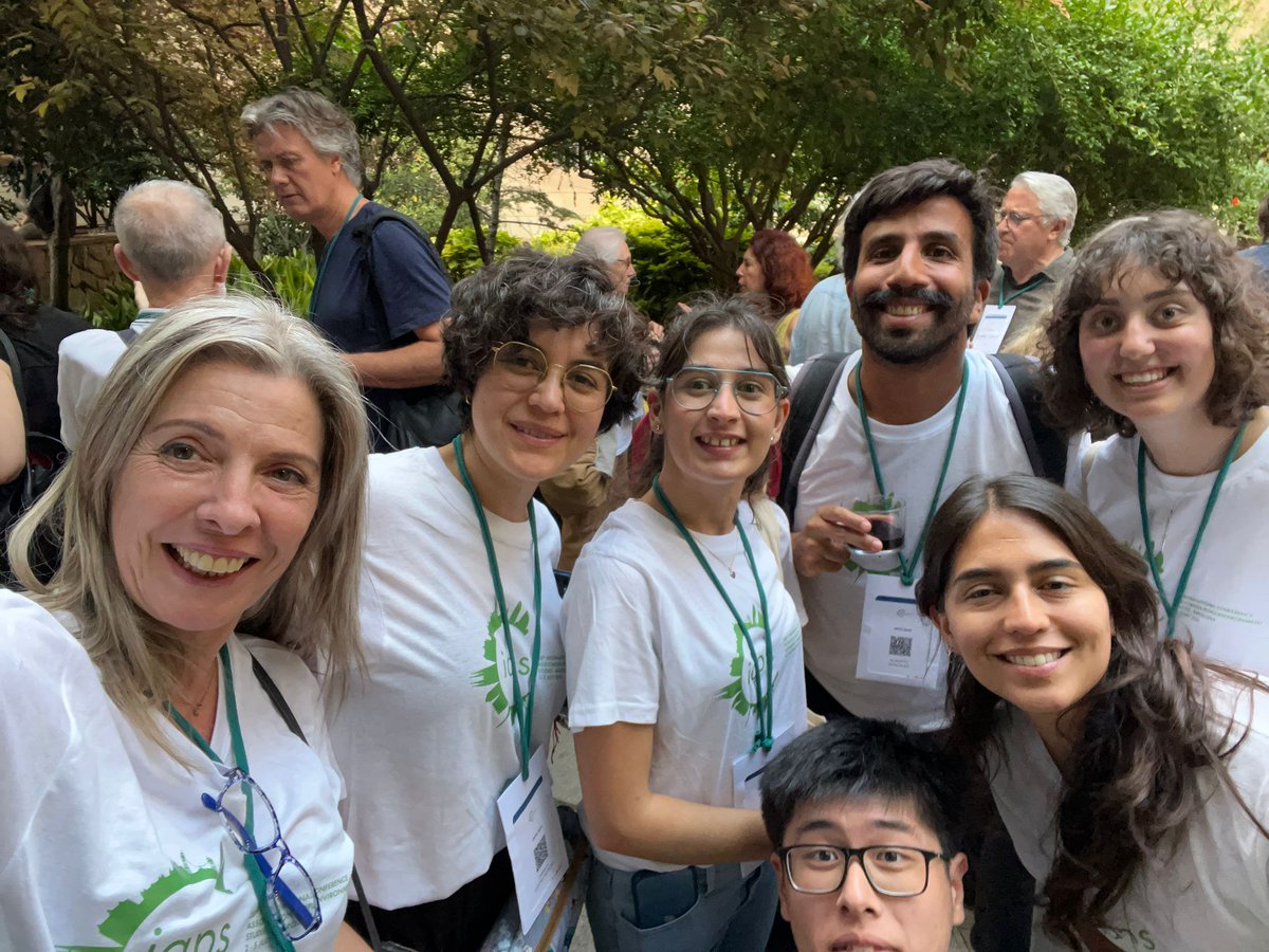 IAPS2024's tweet photo. Your enthusiasm is contagious! #IAPS24Conference #volunteers https://t.co/rkRKbZjlKU