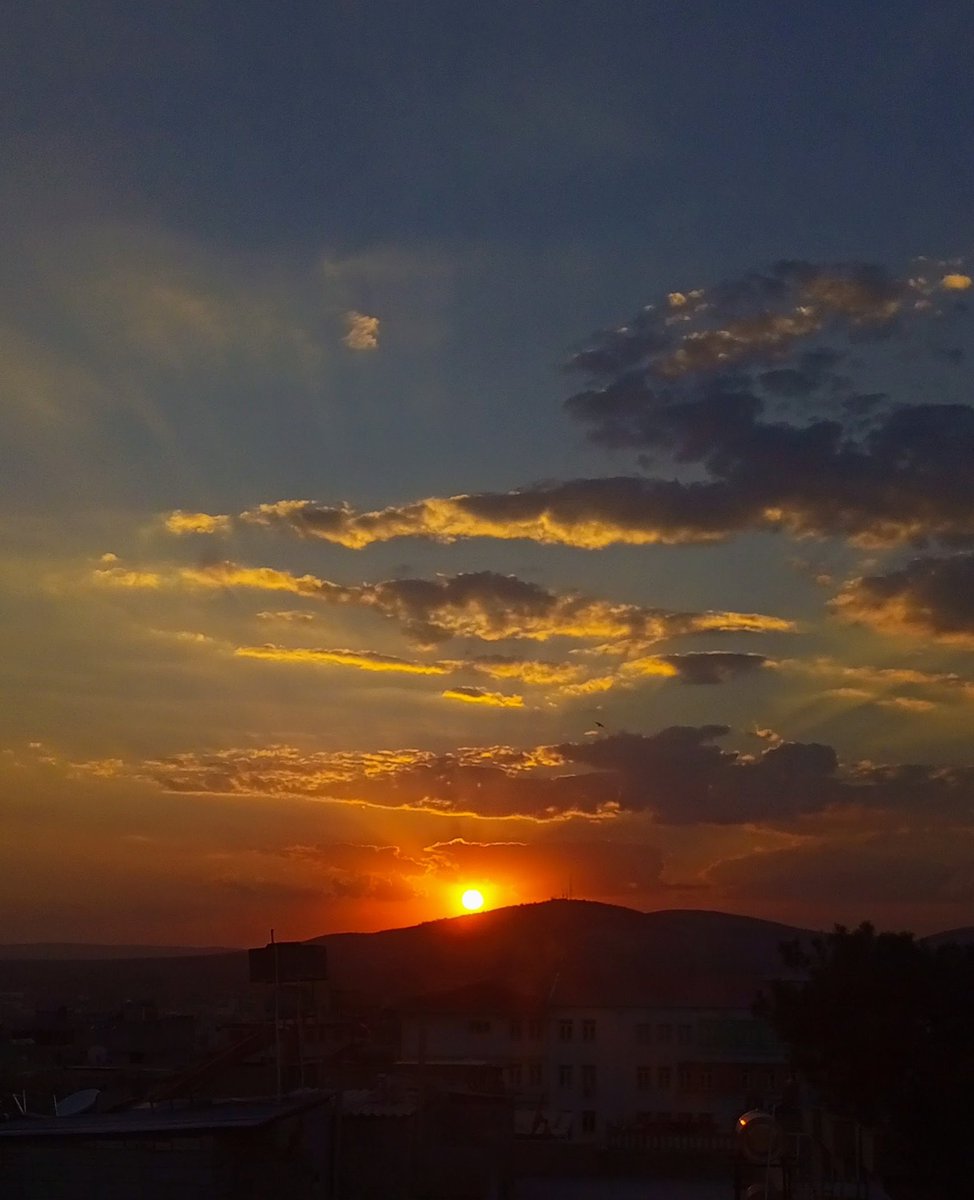 Allah dışında herşey geçicidir.
Kalbini yorma...