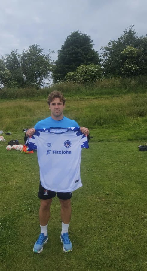 ✍️NEW SIGNING 

One to look out for..
Robbie Hatton

Powerhouse attack minded midfielder signed from Sandbach United