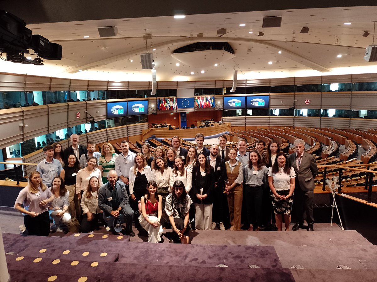 imo4__'s tweet image. Exciting previous week in #Brussels   -  second module of our #EuropaeumScholars programme.

 Visits to #EUParliament, one of the buildings of #EUCommission and main office of Foundation of European Progressive Studies #FEPS