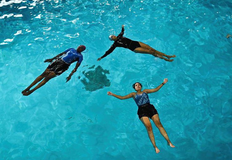 In recent weeks the  <a href="/RNLI/">RNLI</a> along with partners the @BlackSwimAssoc &amp; <a href="/portsmouthuni/">University of Portsmouth</a> have been conducting research on the floating ability of those in the Black and Asian community . 

If you are London based and keen to participate check this link out 

docs.google.com/forms/d/e/1FAI…