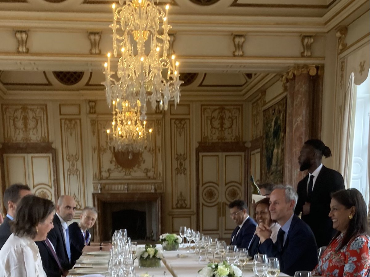 Embelmex's tweet photo. Almuerzo de despedida organizado por la Presidenta Th. Gentzis para SE Yavel Francis, Embajadora de 🇵🇦y otros jefes de misión salientes, PalEgmont, 7/3/24. Triste ver partir a una gran amiga de 🇧🇪, así como a SSEE Rigoberto Gauto de 🇵🇾 y Jorge Rojas Rodriguez de 🇨🇴 @BelgiumMFA https://t.co/SUqaYZjzjJ