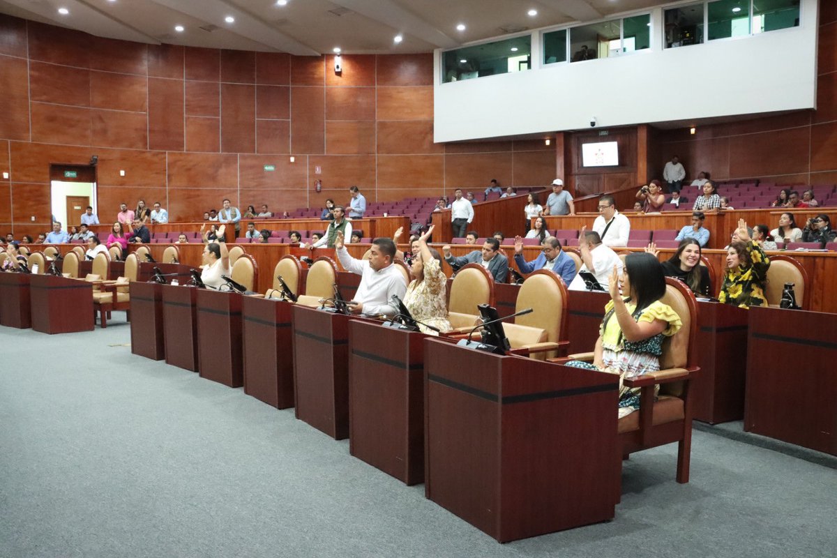 📌 Con el objetivo de crear conciencia en la población, y que se implementen y promuevan acciones para la  prevención del suicidio en #Oaxaca, presenté en el <a href="/CongresoOaxaca_/">Poder Legislativo Oaxaca</a> una iniciativa por la que se plantea declarar el 10 de septiembre de cada año como el "Día de la