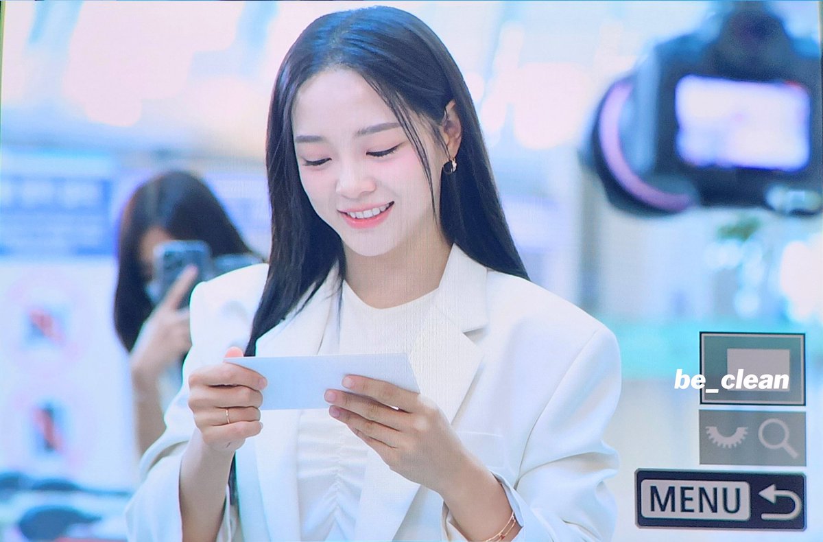 240704
출국 프리뷰

#김세정 #KIMSEJEONG
#세정 #SEJEONG