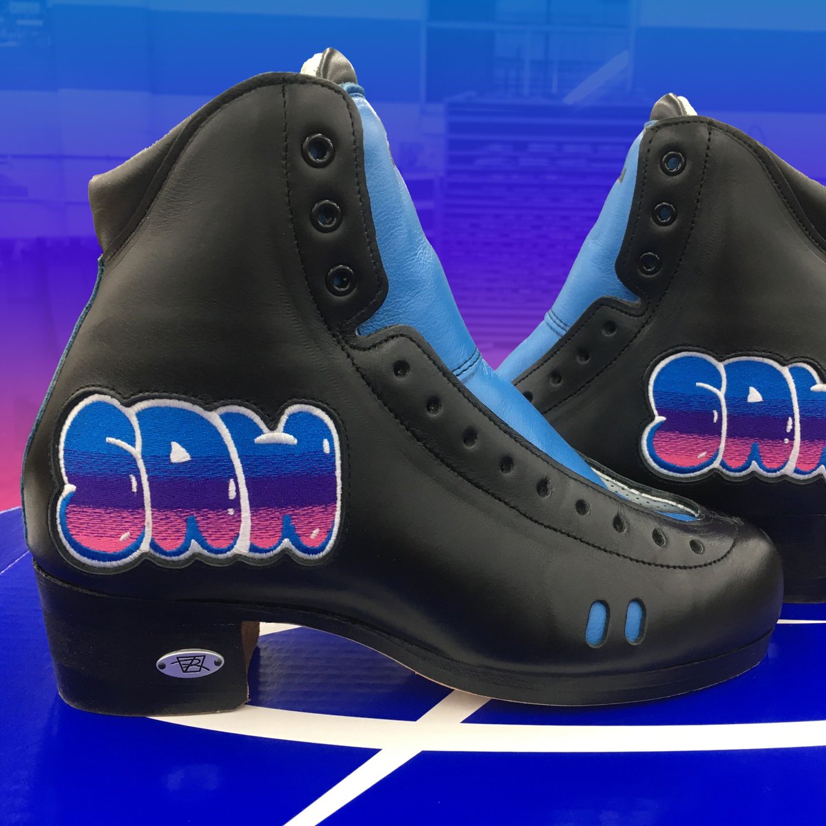 RiedellRoller's tweet photo. Your skates, your style. 🎨🛼
#riedellroller #rollerskate #customskates #riedell3200 #embroidery #rollerskater https://t.co/cU1KAv94qx