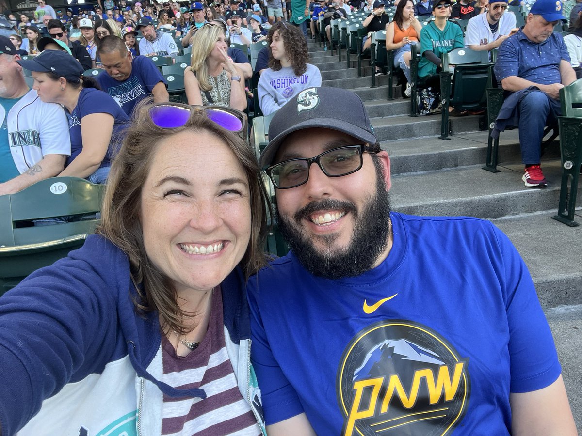 Sheree Stray tweet media