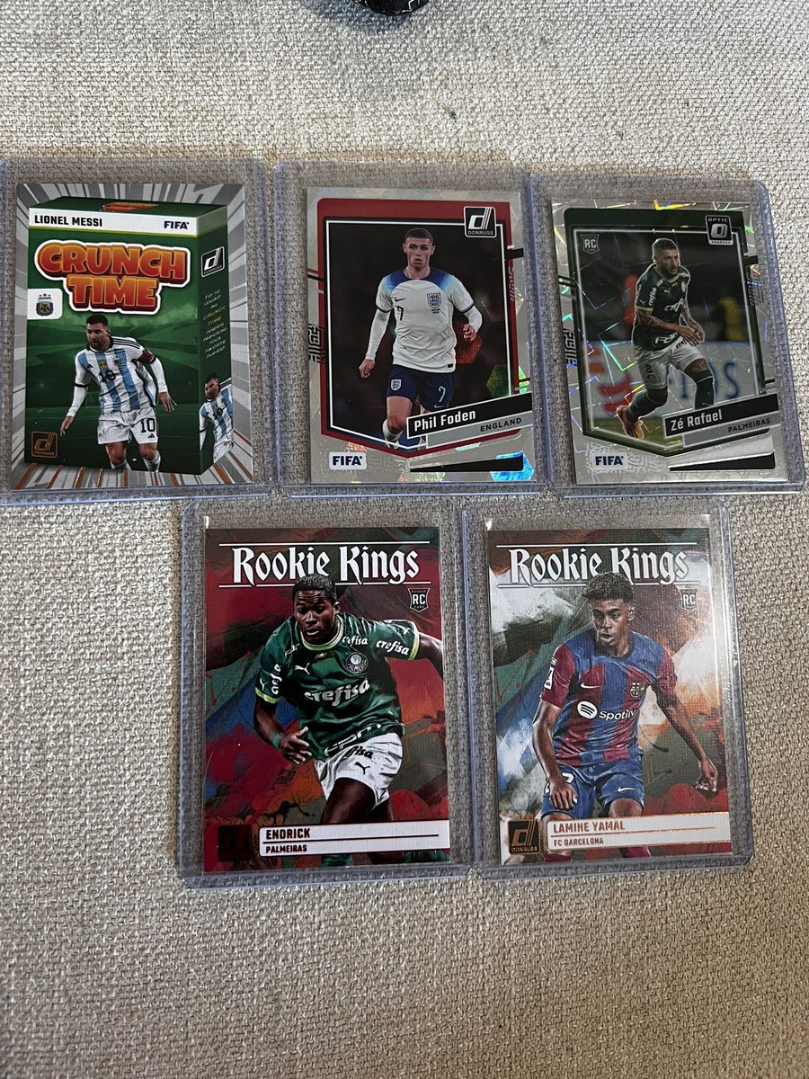 Hangers are bangers! Pulled Chourio SP and auto out of one hanger 🔥 Donruss Blaster not so hot😂But red Endrick ain’t so bad!
