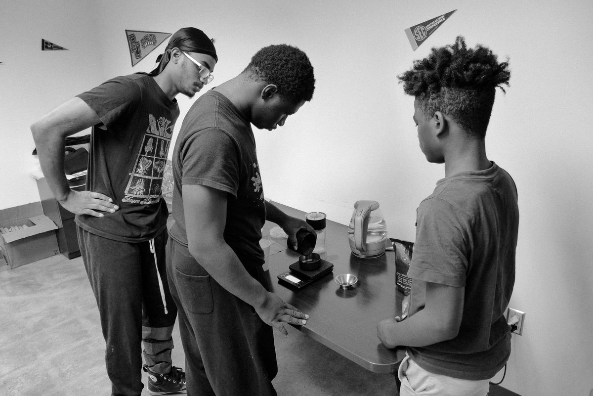Colorofcoffeeco's tweet photo. Temperature, grind and time; three keys to great coffee and even greater impact. 

We’re proud to give you the smallest glimpse into our coffee camps - our (currently) self-funded initiative in Houston and Austin, Texas https://t.co/LpBIZGT7Vs