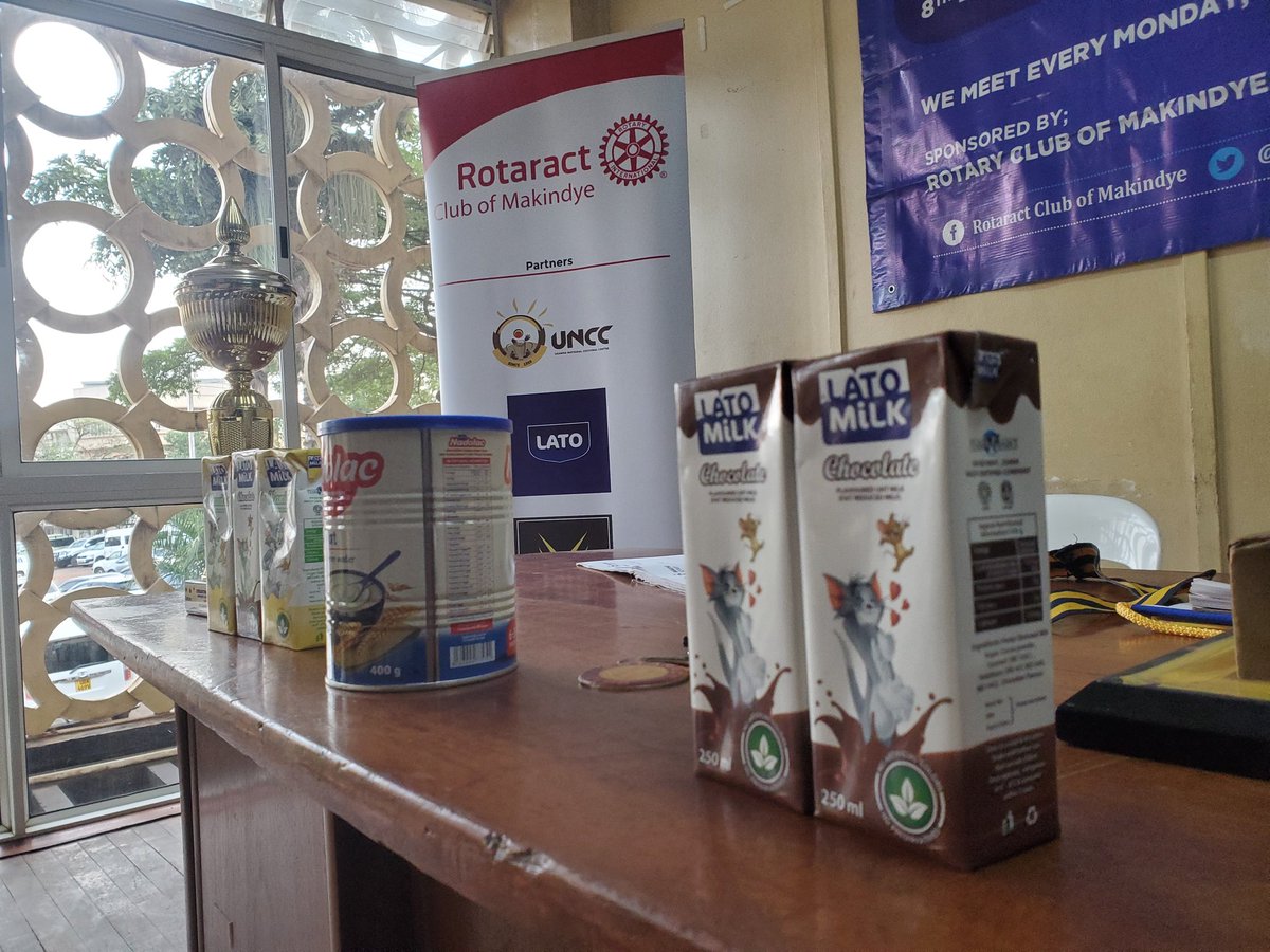 MessMatia's tweet image. Thank you Almighty fie the Magical year had begun. Thanks to @makindye_rct , thanks @RCMakindye , thanks @UNCC_UG thanks @LatoMilk ... Let's make the world a better place. Congs to @SamsonNats ..