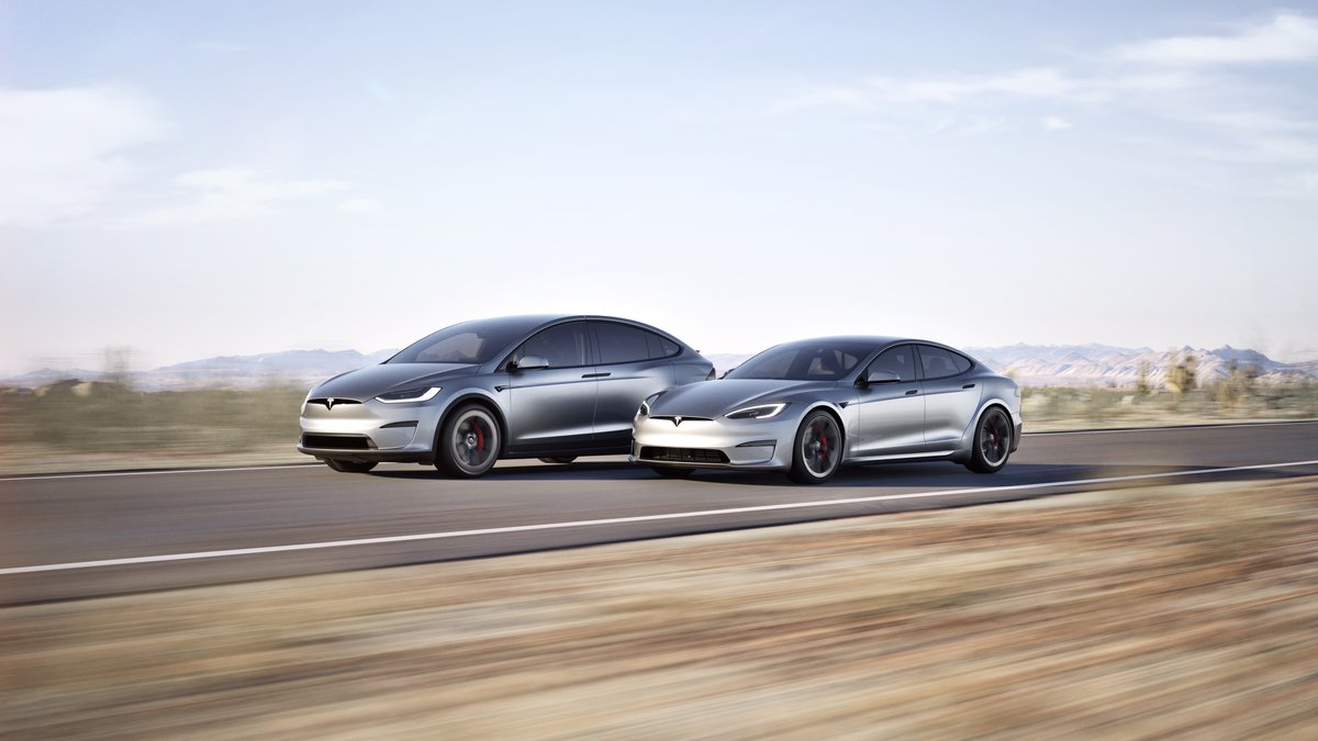 SawyerMerritt's tweet photo. NEWS: Beginning today, all customers who take delivery of a Tesla Model 3, Model Y, Model S or Model X by August 15, 2024 will receive 3 months of free Supercharging.

Available in the U.S. and Canada only. Any order date is eligible, but you need to take delivery by August 15th. https://t.co/OZJ9v5YoiN