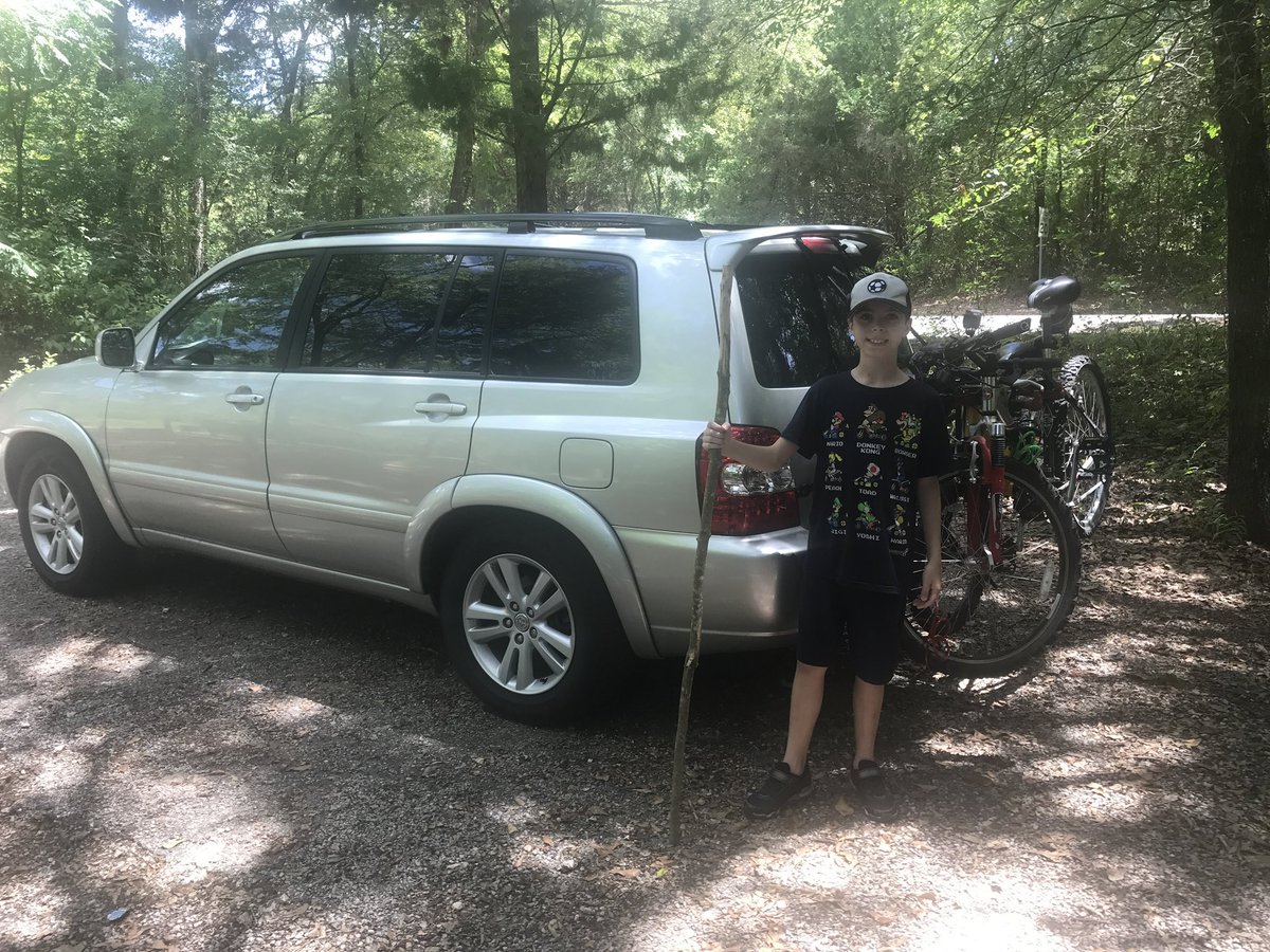DustinSlaton's tweet photo. Said goodbye to the @Toyota HyHl yesterday. Bought in ‘18. Put 109,000 miles on it in 6 years (213,000 total). Figuring purchase price, repairs &amp; sales price, it cost me ~$4k (667/year). Not bad! Made lots of good memories in it! It’s funny how a vehicle becomes part of the fam. https://t.co/E9pELu8GYO
