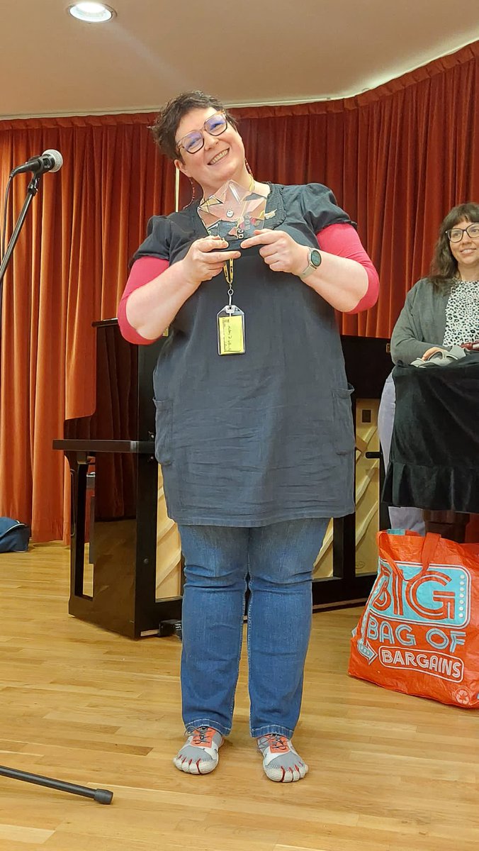 doingdifferent's tweet image. Feeling full of love tonight, took my shiny new award to show our choir and they suprised me with beautiful ethically sourced flowers from  @LushLtd, a card and a round or two of 'for she's a jolly good fellow'
You couldn't find a more gorgeous group of people 😍