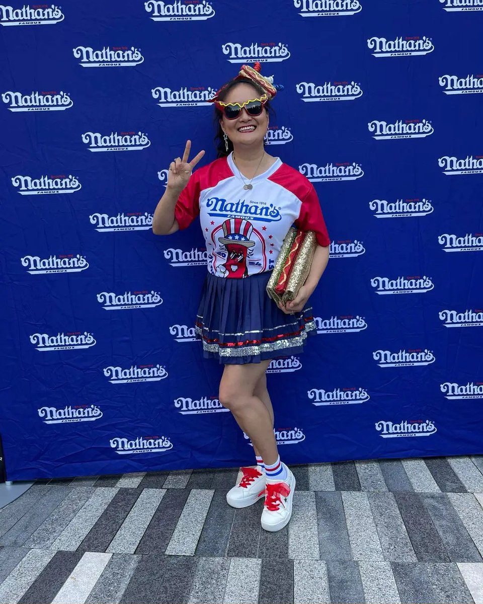 EatBeMary's tweet photo. 🌟 Tomorrow’s the big day! This year’s @originalnathans @eatingcontest is going to be unforgettable! Let's DO this 🌭! #roadtoconey https://t.co/mDEvG1Gwuy