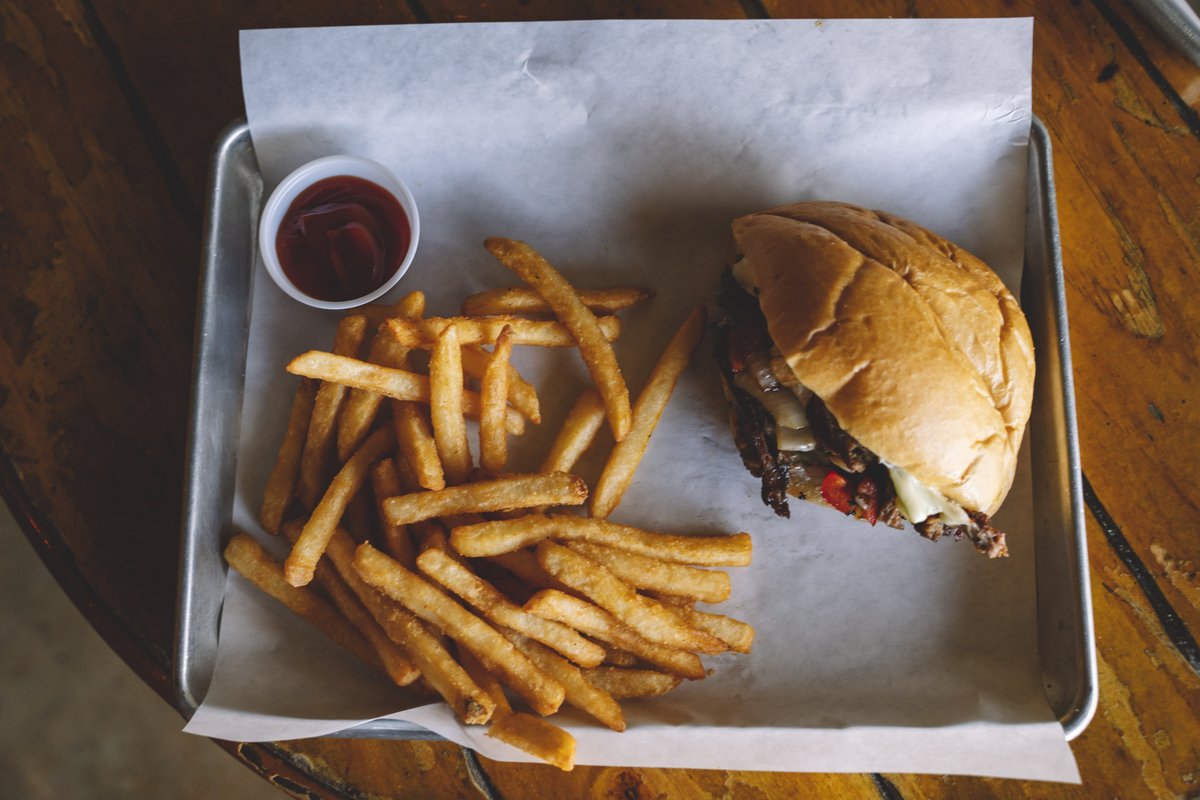 BarPMLubbock's tweet photo. Bite into lunchtime happiness 😍 https://t.co/za8w7V4MCX