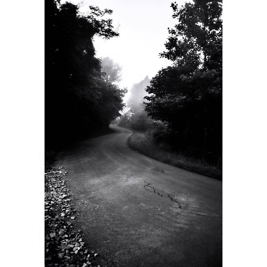 K_D_Thompson's tweet photo. The difference between day and night 
☀️🌕

#blackandwhitephotography #bnwphotography #Astrophotography #landscapephotography #photography #milkyway https://t.co/TRfZjp4uEG