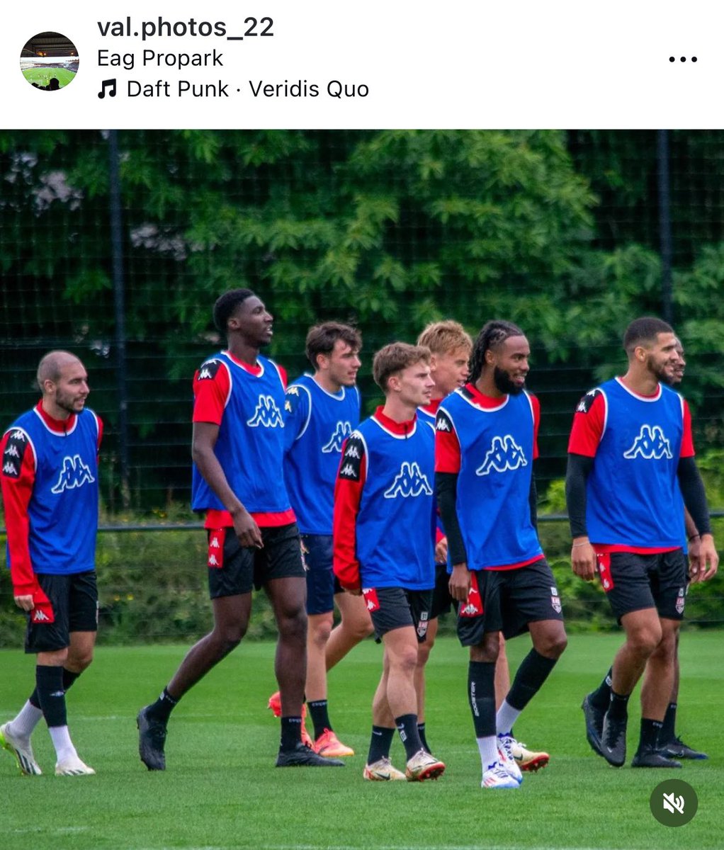 LeBarsLouis's tweet photo. [#EAG] En l’absence de Babacar Niasse, Noah Marec a été appelé en renfort pour la fin de la première semaine de reprise de l’EA Guingamp. De base, le jeune gardien devait reprendre le 8 juillet avec la réserve. 📸 @val.photos_22 https://t.co/qR4NGcxJqa