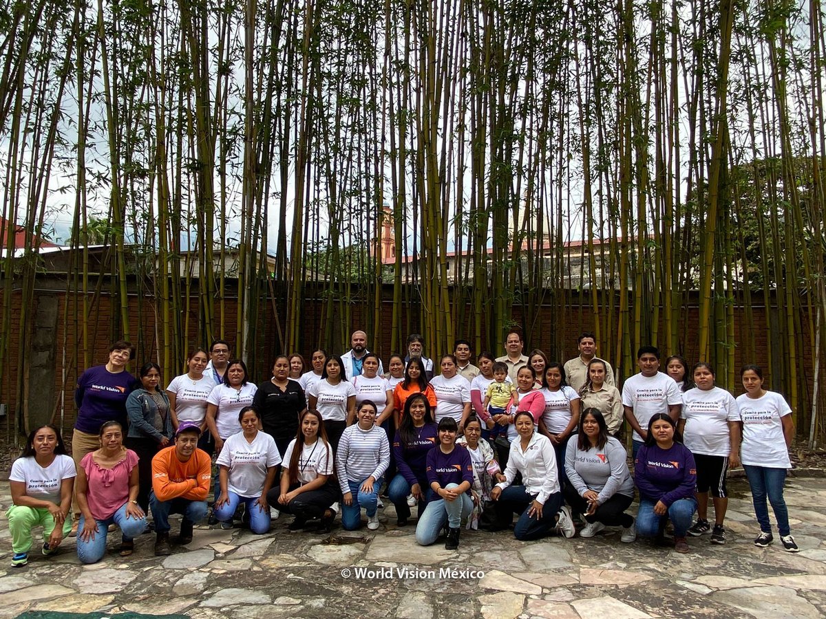 CDE_WorldVision's tweet photo. Se llevó a cabo el intercambio de experiencias entre los Comités para la Protección de la Niñez y la Familia de las comunidades de Tezonapa y Zongolica. Donde conocieron cómo han implementado sus planes de acción, qué desafíos se han encontrado y a qué soluciones llegaron. 🙌👦👧 https://t.co/7X70EksJoA