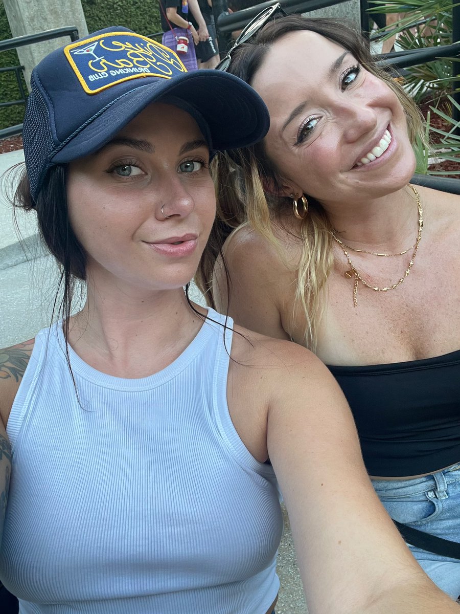 rachmariesports's tweet photo. #TpainForever 🥲 https://t.co/ypDktdkG3U