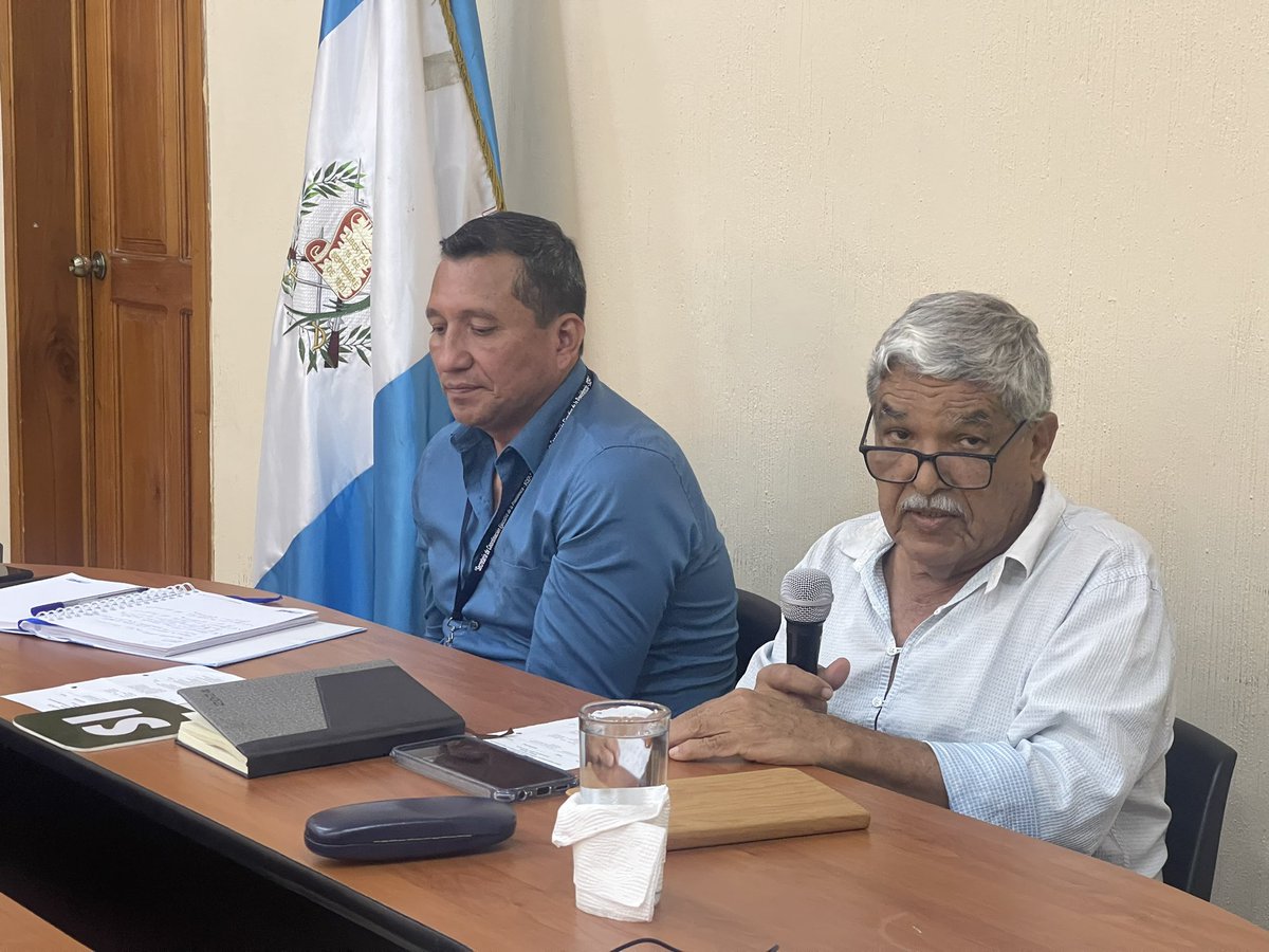 zacapagober's tweet photo. Arturo Echeverría como Presidente del Consejo Departamental de Desarrollo dirigió la sesión extraordinaria del Codede Zacapa con el fin de aprobar junto a los integrantes del pleno la Propuesta Final de Inversión para Ejercicio Fiscal 2025 para el departamento de Zacapa #Zacapa https://t.co/TX5Uzki222
