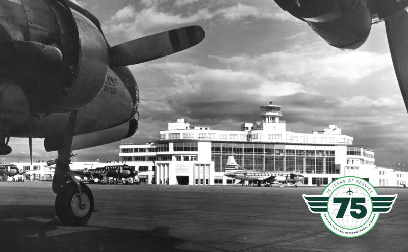 flySEA's tweet image. Travelers will have a blast at our birthday bash on July 9 with anniversary giveaways and photo opps located throughout the airport. 🥳 Share your pics on social with #flySEA. Learn more about our diamond anniversary → portseattle.org/SEA75