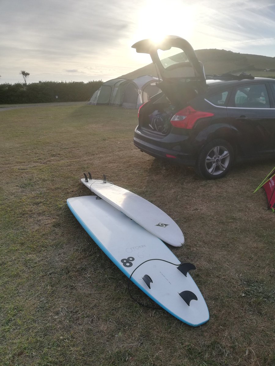 MarkKenster's tweet photo. Back at Croyde, North Devon, for a few days surfing 🏄 with a good mate. Not quite 'Point Break' (for those that love the classics 😉), and no 'tubes' (😆) but still riding a good number of waves. Love being in the sea! #croydebay #surfing #SeaSide https://t.co/AyRLvxpZuu