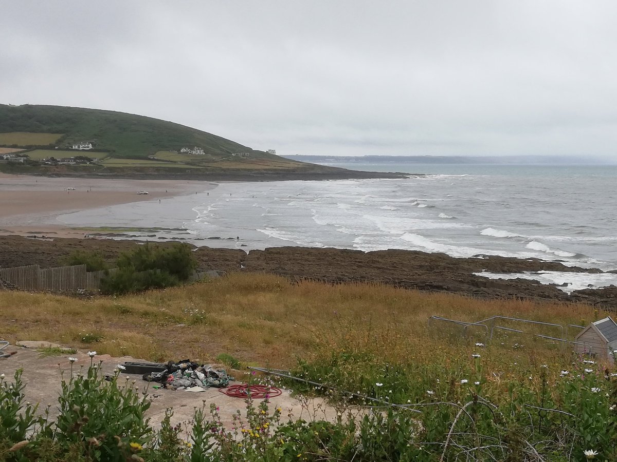 Back at Croyde, North Devon, for a few days surfing 🏄 with a good mate. Not quite 'Point Break' (for those that love the classics 😉), and no 'tubes' (😆) but still riding a good number of waves. Love being in the sea! #croydebay #surfing #SeaSide