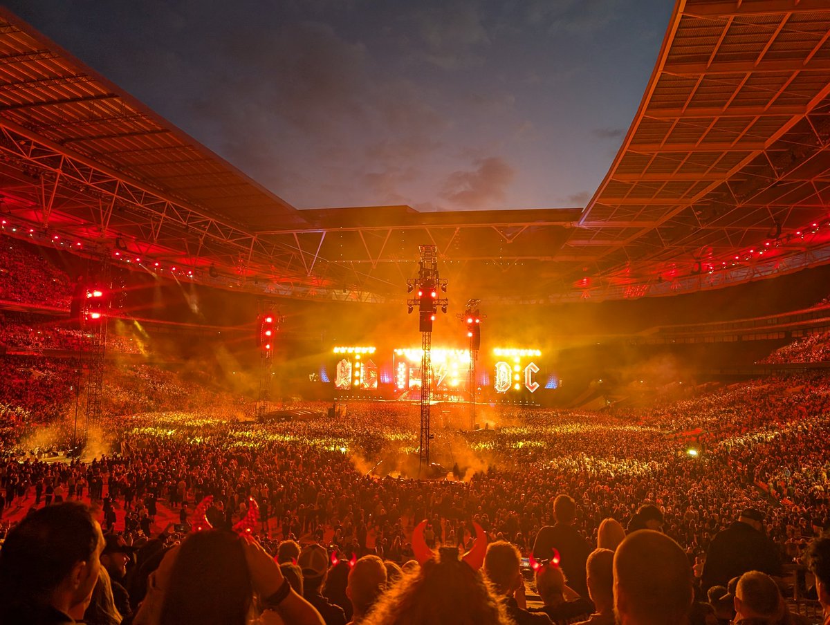 Abby🌻 tweet media