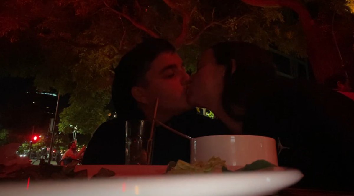 CENA ROMANTICA QUIEN PA?