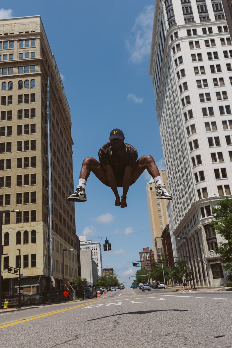 I hate Brett Favre this month tweet media