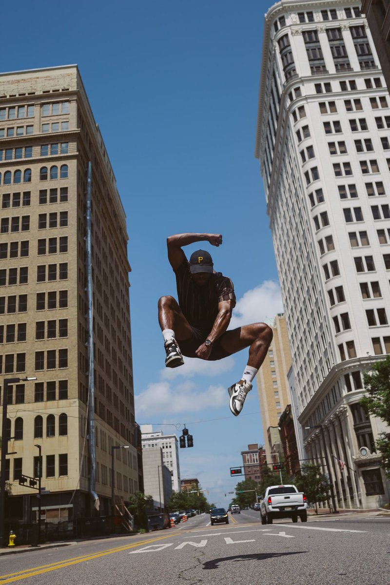 I hate Brett Favre this month tweet media