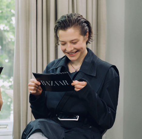 emma d’arcy daily (@emmadarcydaily) on Twitter photo 