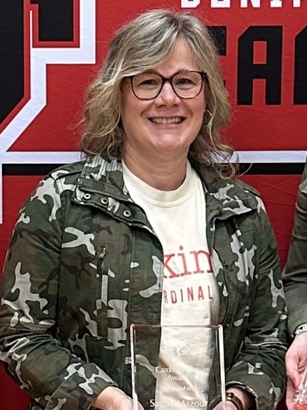DTCardinals's tweet photo. 🏆 Congrats to Sandy Mazour, a Cardinal Way Award winner!
This fantastic special ed teacher at Doniphan-Trumbull goes above & beyond for every student. Sandy’s compassion, mentorship & dedication embody our values.
Thank you for changing lives, Sandy!
#DTProud #TheCardinalWay https://t.co/0HloNQabgS