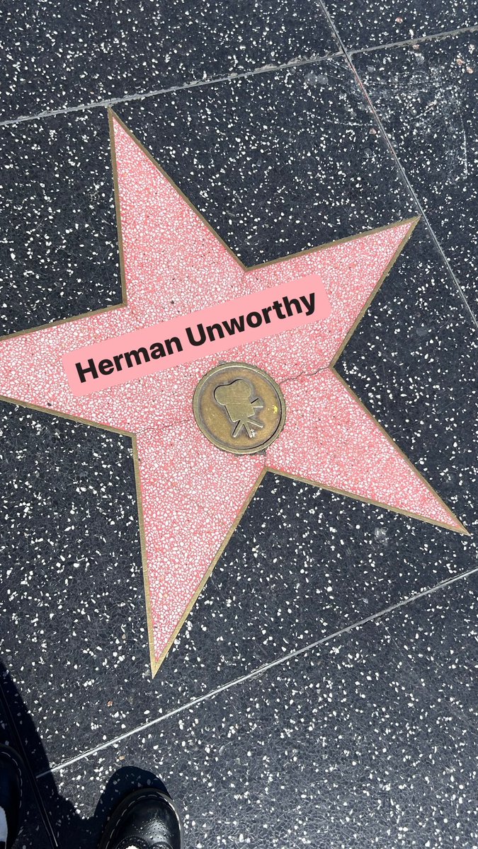 Hermie🎭 tweet media