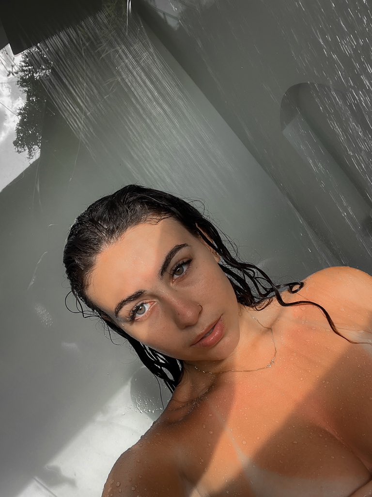 lollipop tweet media