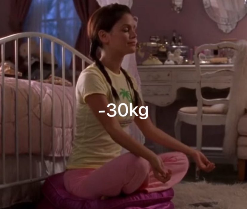 ❛becca❜ (@gyxwso) on Twitter photo 