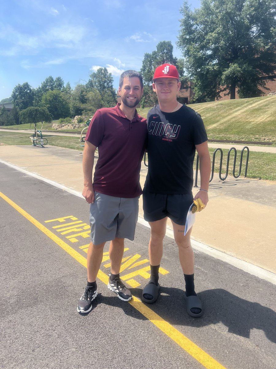 GavenJones_11's tweet photo. Thankful for my visit and conversation with Coach Grove today. Blessed to receive an offer from @BaseballHocking ⚾️ Thanks Coach Grove,  Coach Nick, @layne_burkhart  for the opportunity❗️ https://t.co/kIKPinHLid