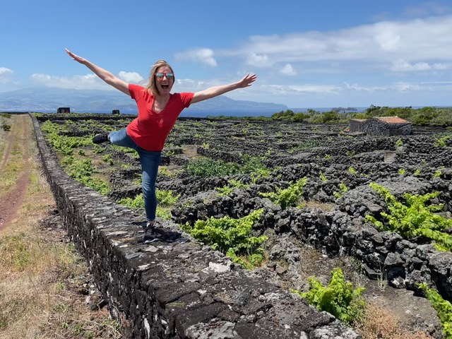 Who can guess where Brook is right now? There are hot springs, but she's not in Iceland. There are pineapples grown locally, but she's not in Hawaii. Hint: It took her just 5 hours to fly there from New York!
