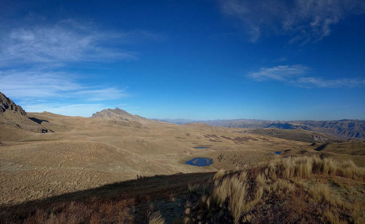 Impresionante pensar que estos hermosos lugares están a solo 40 minutos de la ciudad del Cusco🙌🏼
#cusco #peru #señordehuanca #MOTOCICLISMO #vallesagradodelosincas