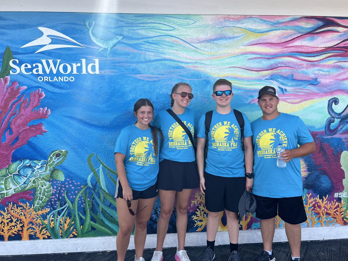 lakeview_fbla's tweet photo. 🌟National Leadership Conference 2024 🌟 
📌Orlando, FL 

What a great week of learning, exploring, competing, &amp; networking! In addition to the conference, we got to explore Sea World &amp; Magic Kingdom. A great week with a great group of members! #lakeviewvikes https://t.co/iXtLH2Vt0x
