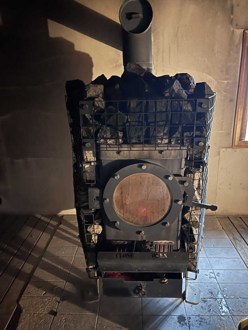 hyt_nkgn's tweet image. 【サウナ情報】
moki ms 30薪サウナストーブ　90℃
セルフロウリュあり

【水風呂情報】
地下水水風呂　17℃

【ととのいスペース】
外気浴　あ... (＠ KURA:SAUNA IBARAKI in 茨城県, 結城市) sauna-ikitai.com/saunners/23035…