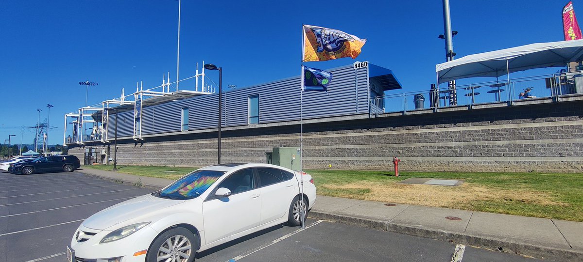 5ection's tweet photo. It's the @HillsboroHops Independence Day Celebration game today! Come stop by 5ection's tailgate before the doors open and grab a piece of pepperoni bread! 

LET'S GO HOPS!!!! #AllHoppedUp #5ection https://t.co/TTjmbIaT7P