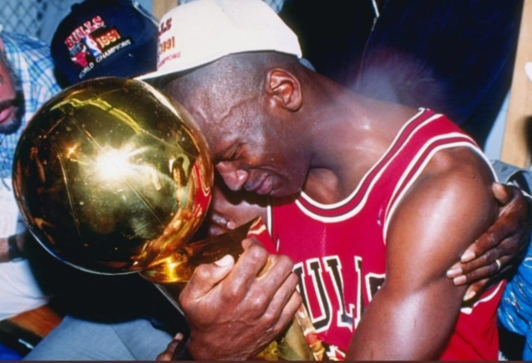 Spoiler Alert!  👀🏆